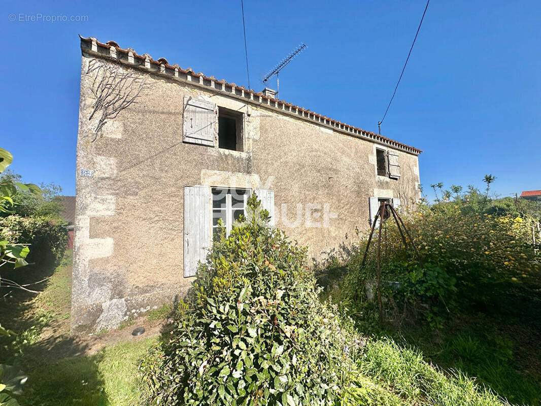 Maison à NIEUL-SUR-L'AUTISE