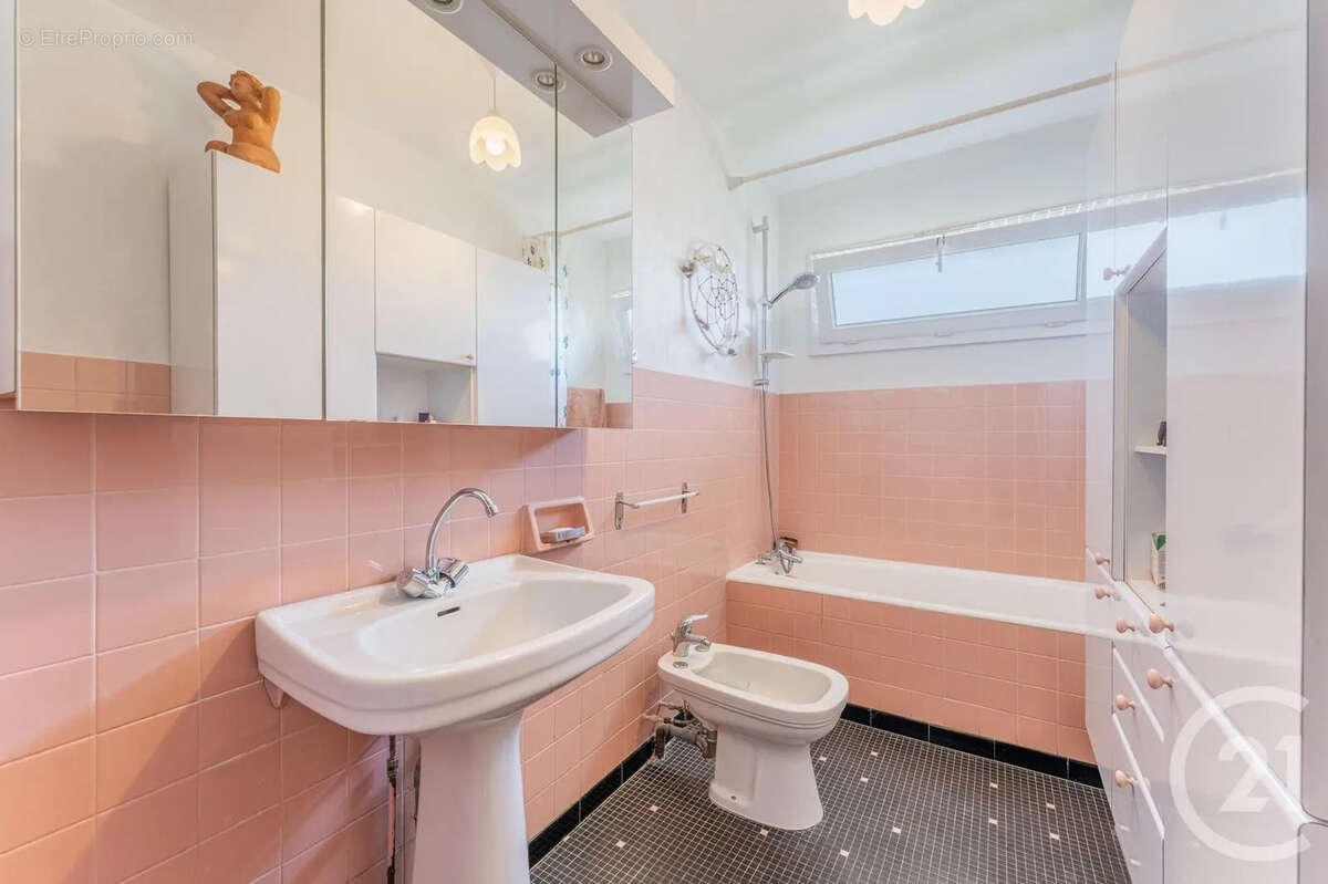 Appartement à BRON