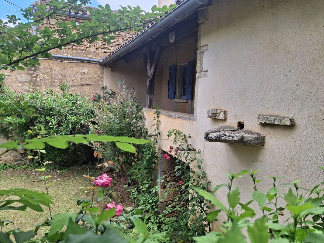 Maison 9 pièces 234 m² à vendre à Lacapelle-Biron (47150) - photo 9