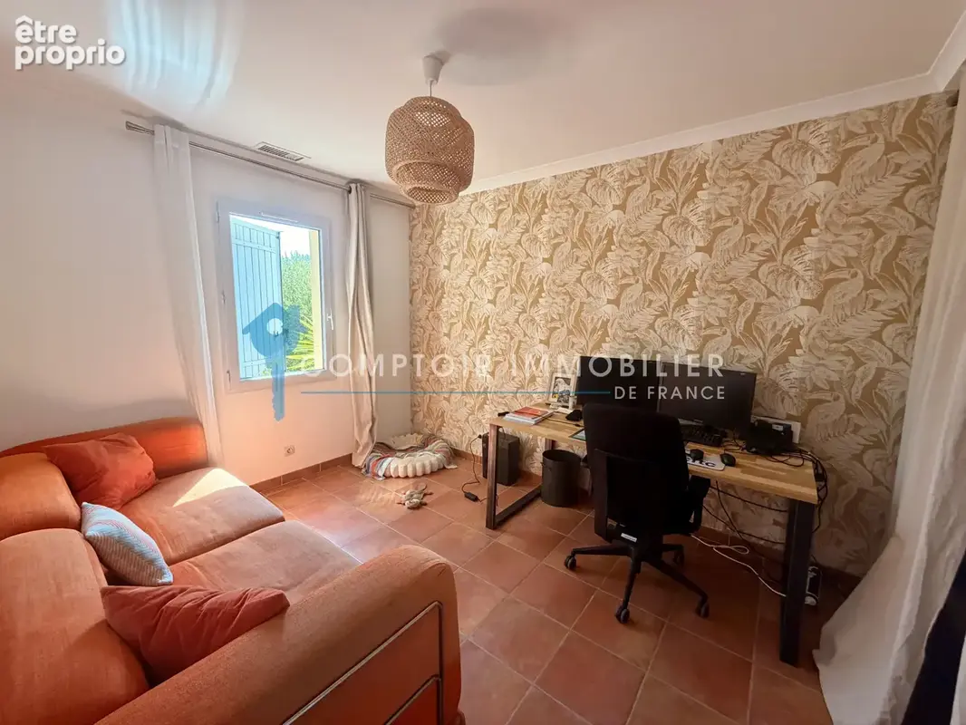 En exclusivité  sur les hauteurs de Vergèze, villa Plain pied de 120 m2 environ sur 832 m2, piscine garage et - photo 20