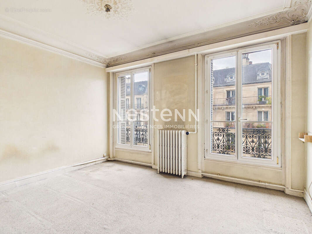 Appartement à PARIS-10E