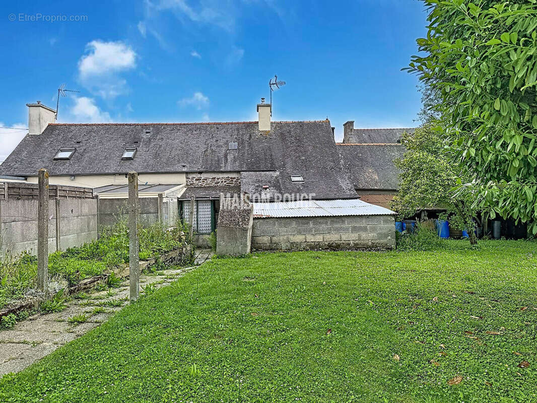 Maison à BAGUER-PICAN