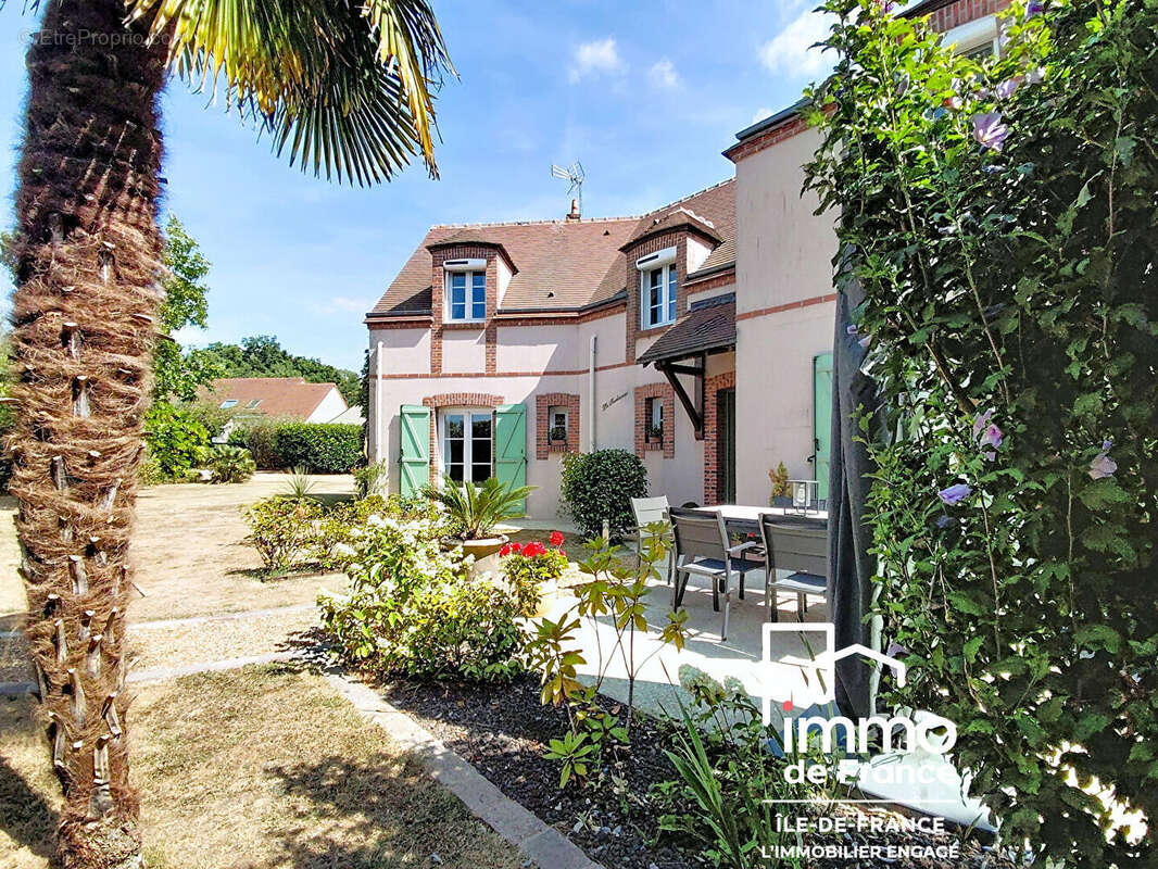 Maison d'architecte  8 pièces 200m² - FONTAINE-LA-GUYON - photo 21