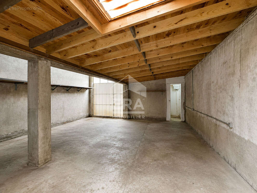 Bien rare avec grand atelier et appartement T4 - Fort potentiel, à proximité de Pontaillac - photo 2