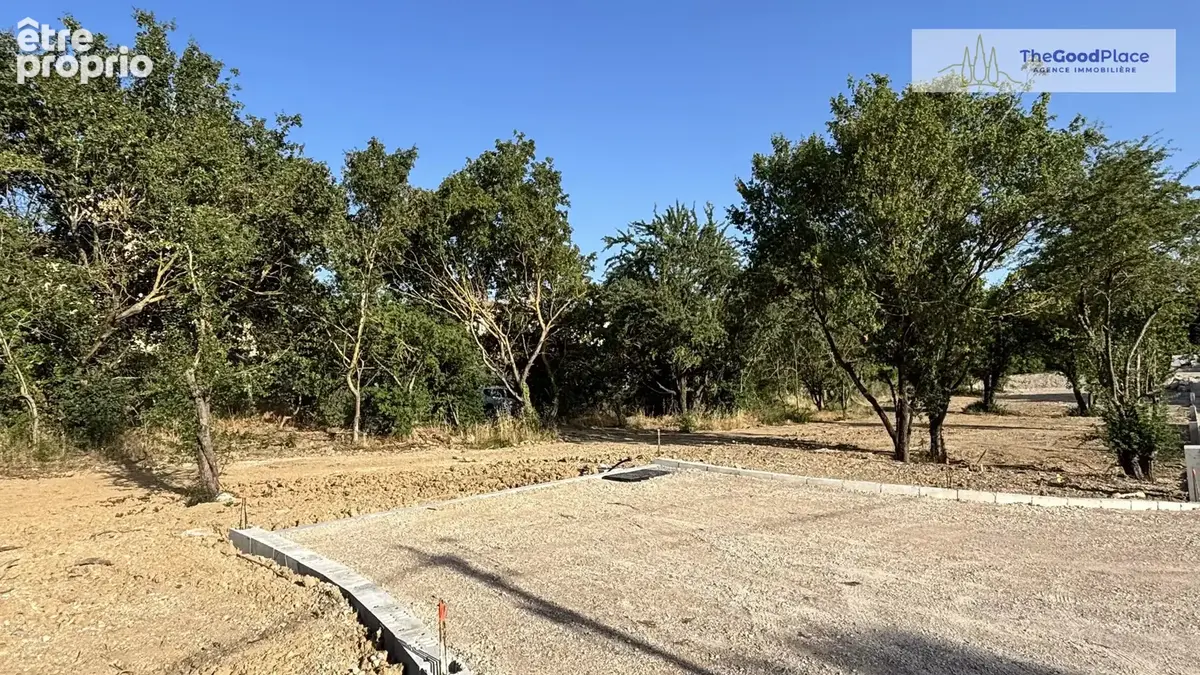 Terrain constructible FUVEAU 225 000€ - photo 3