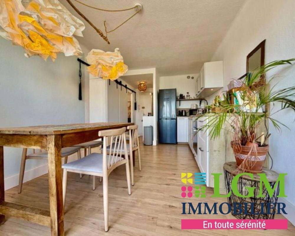 PALAVAS LES FLOTS : Appartement T2 avec VUE MER, Terrasse Cellier et Cave - photo 2