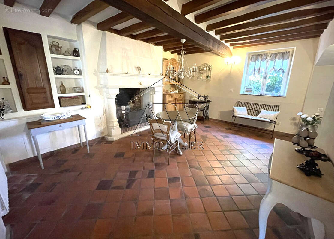 Maison à SAINTE-GENEVIEVE