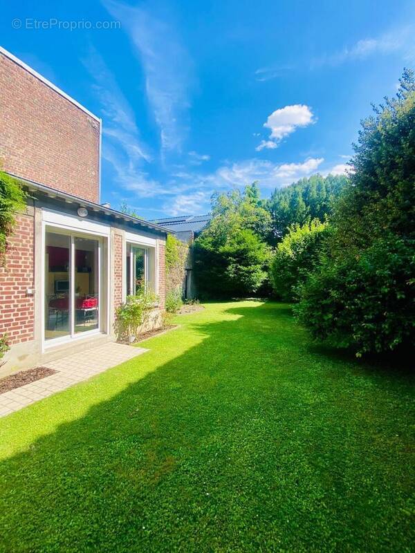 Photo 1 - Maison à SAINT-QUENTIN