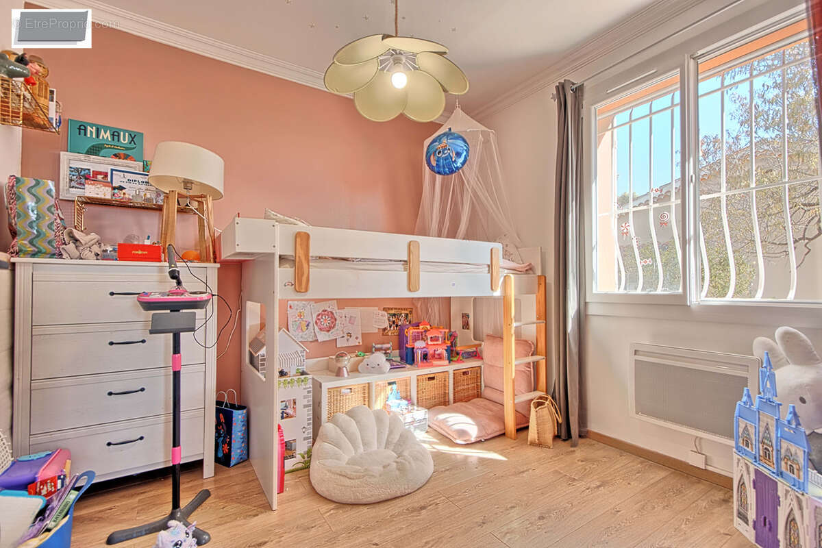 Maison à LA VALETTE-DU-VAR