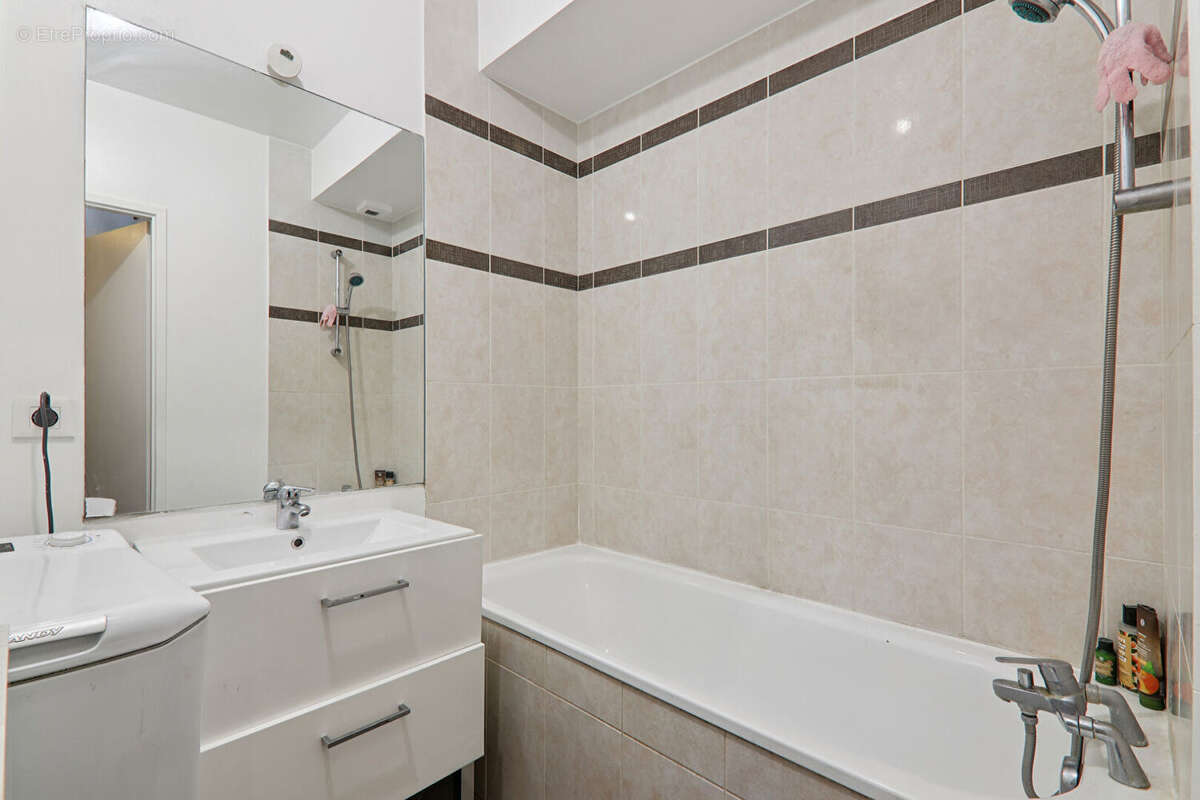 Appartement à NANTERRE