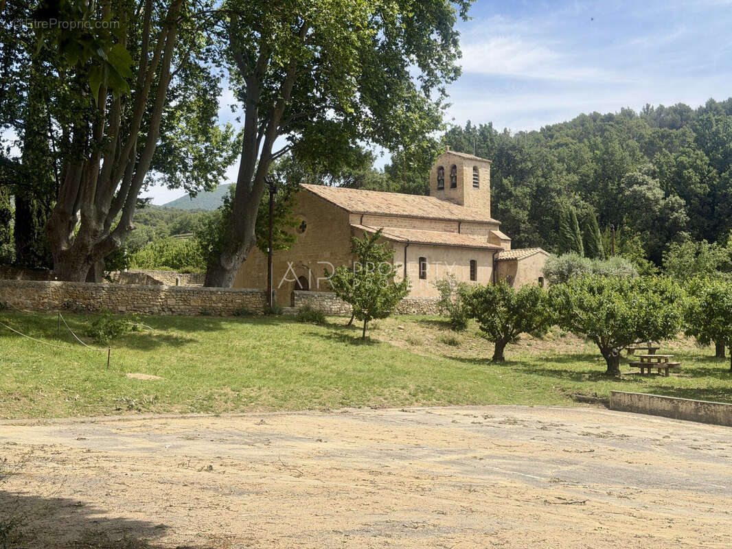 Maison à VAUGINES