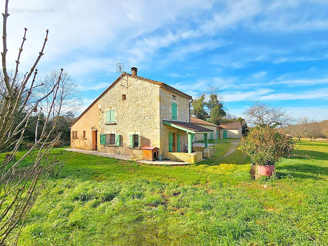Maison à SAINT-VITE