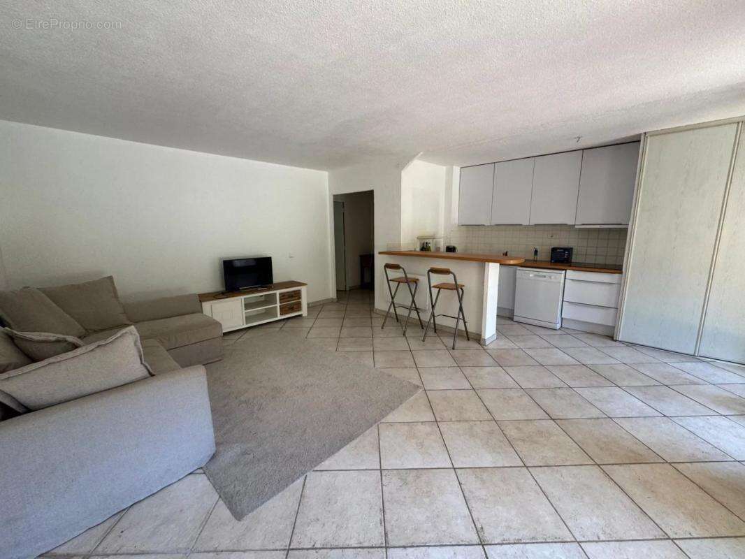 Appartement à MOUGINS