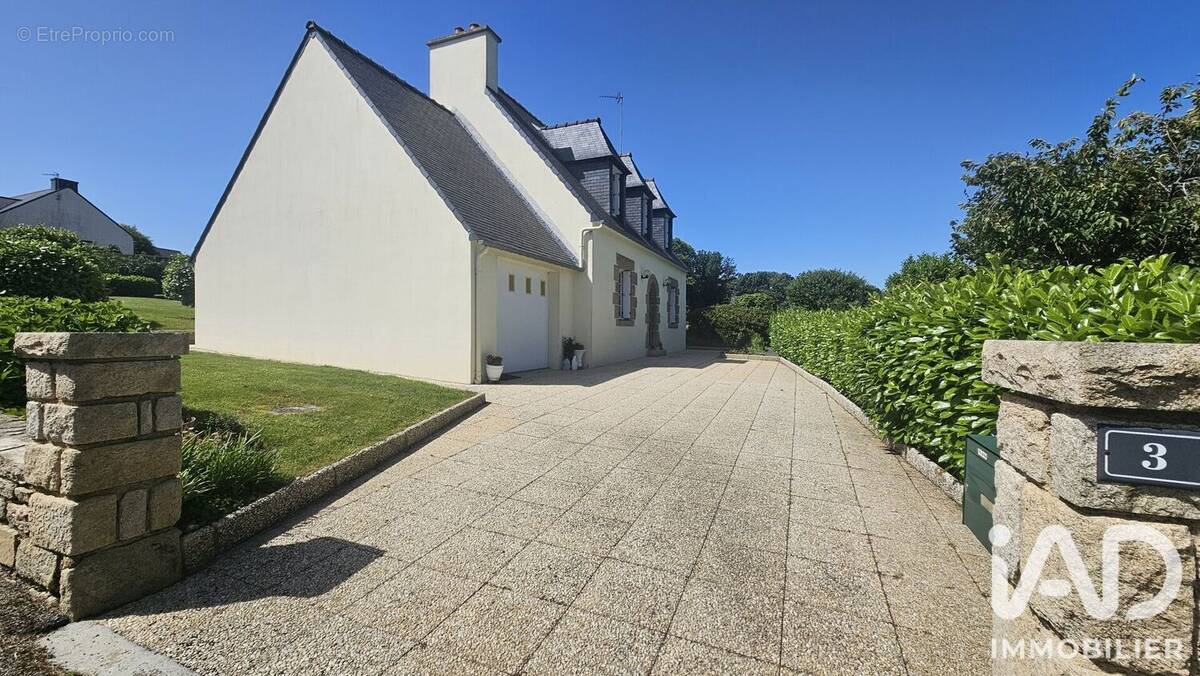 Photo 1 - Maison à GUERLESQUIN