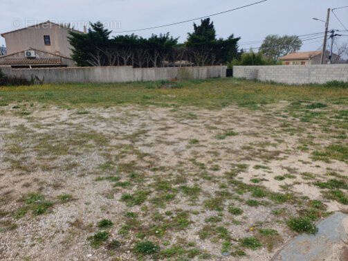 Terrain à LES PENNES-MIRABEAU