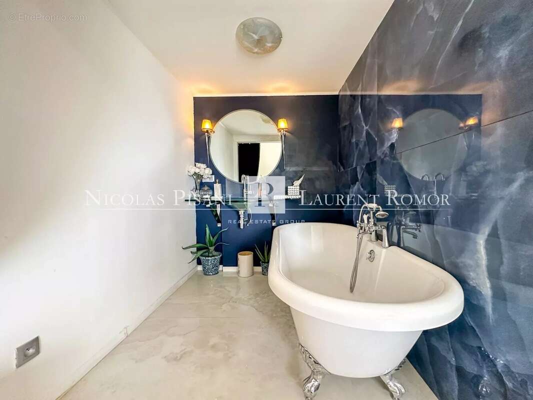 Appartement à BEAULIEU-SUR-MER