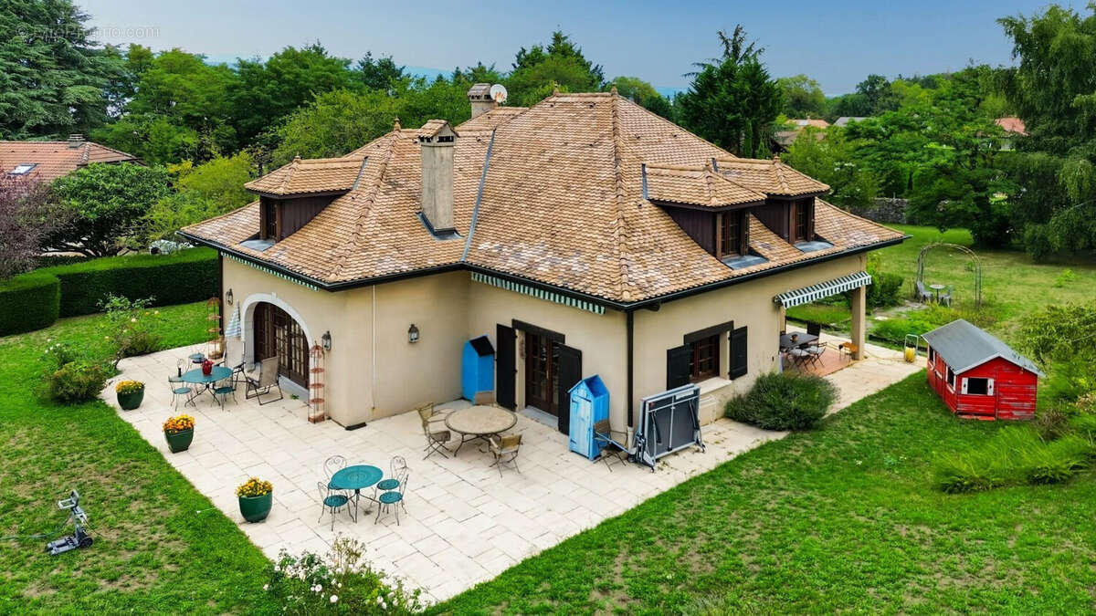 Maison 230 m² à Nernier  - photo 6