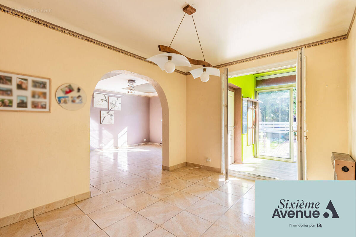 Maison à JUVISY-SUR-ORGE