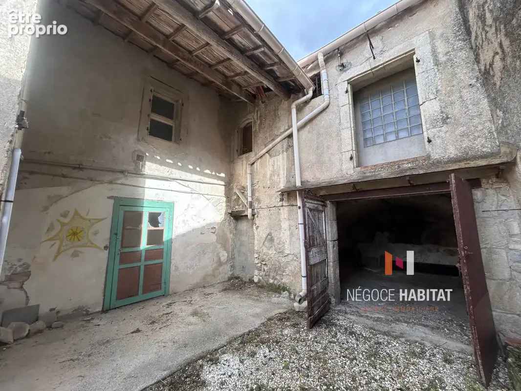 Ensemble immobilier a renover - photo 3