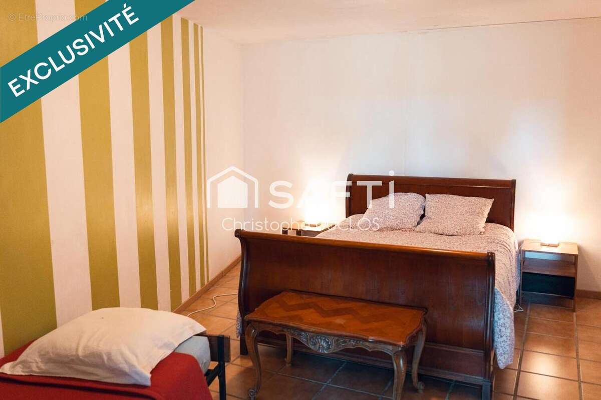 Photo 9 - Commerce à SAINT-GENIEZ