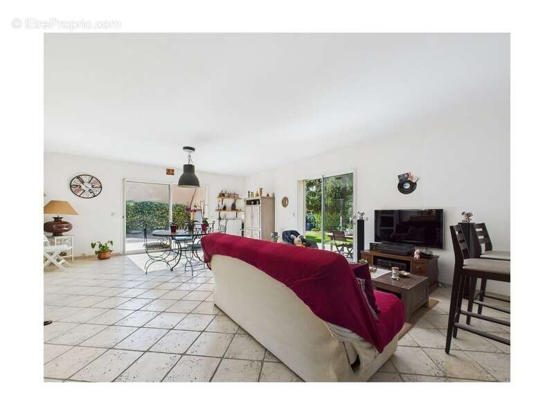 Maison à HOUDAN