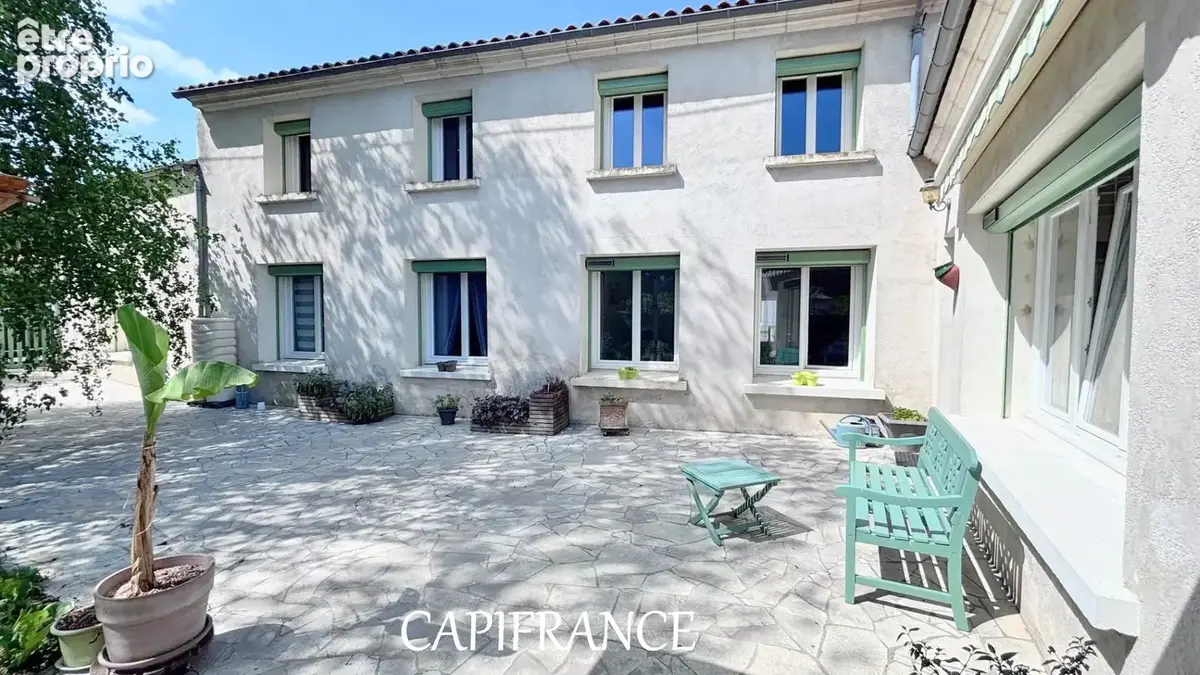 Maison Familiale  6 pièces - 5 chambres - 234 m² habitables - garages et jardin clos à PORT D'ENVAUX (17) - photo 6