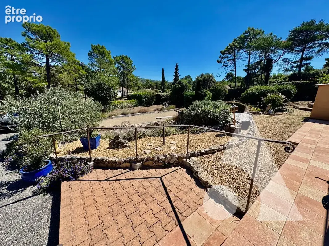 TOURTOUR - Domaine de Saint-Pierre - Villa 4 chambres avec piscine et remarquable espace d'été - photo 3