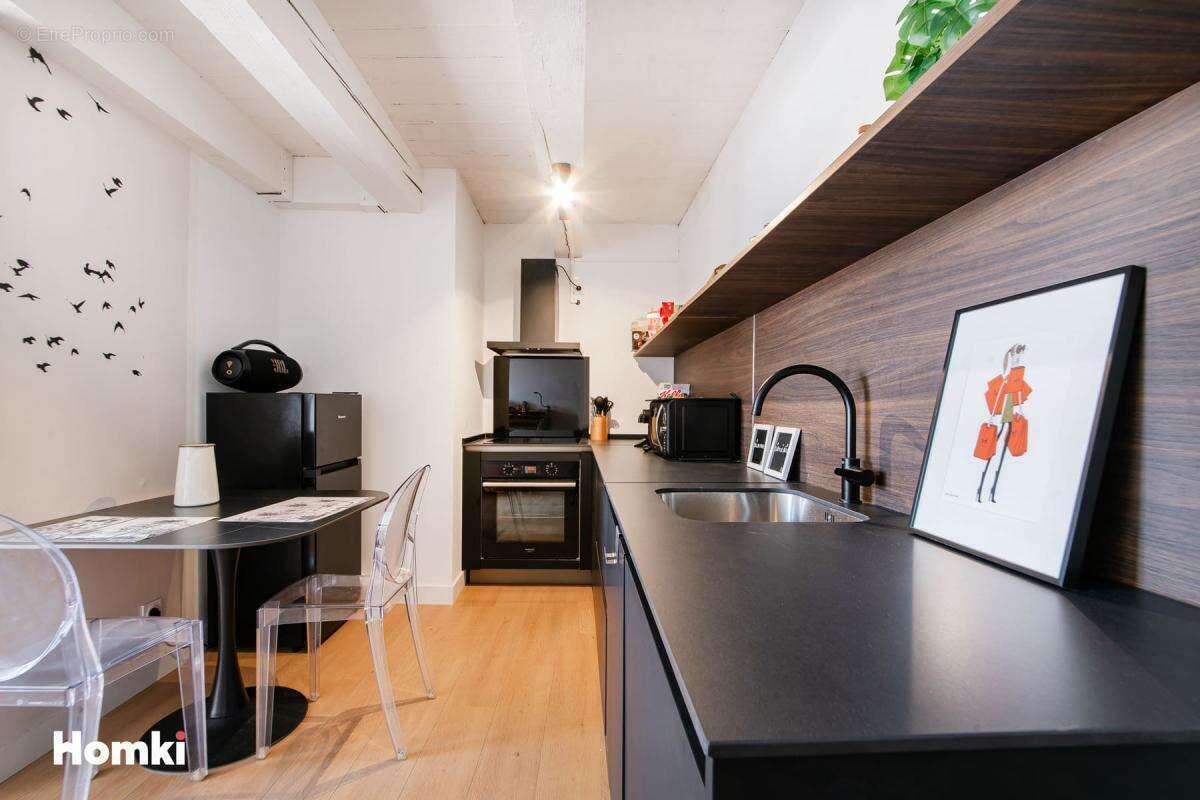 Appartement T2 de 36 m2 à Aix-en-Provence 13100, Rue Bédarrides - photo 6