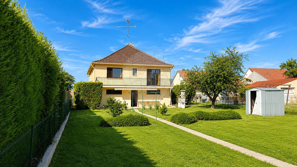 Maison à LAQUENEXY