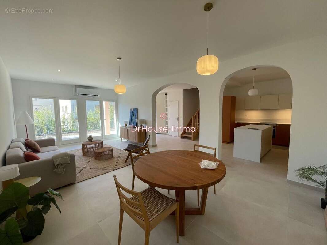 Maison à MARSEILLE-8E