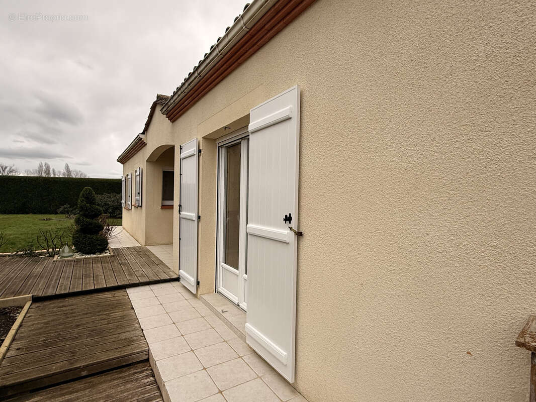 Maison à LAUSSOU