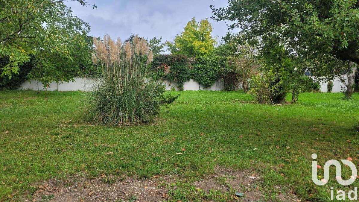 Photo 2 - Terrain à THORIGNY-SUR-MARNE