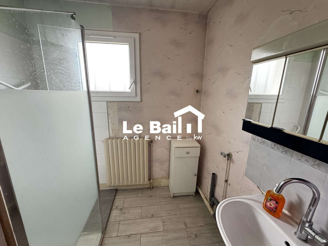 Maison 67 m² à Us  - photo 8