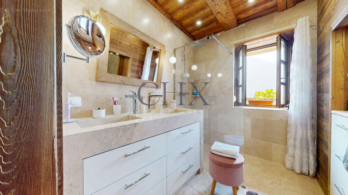 Appartement à PASSY
