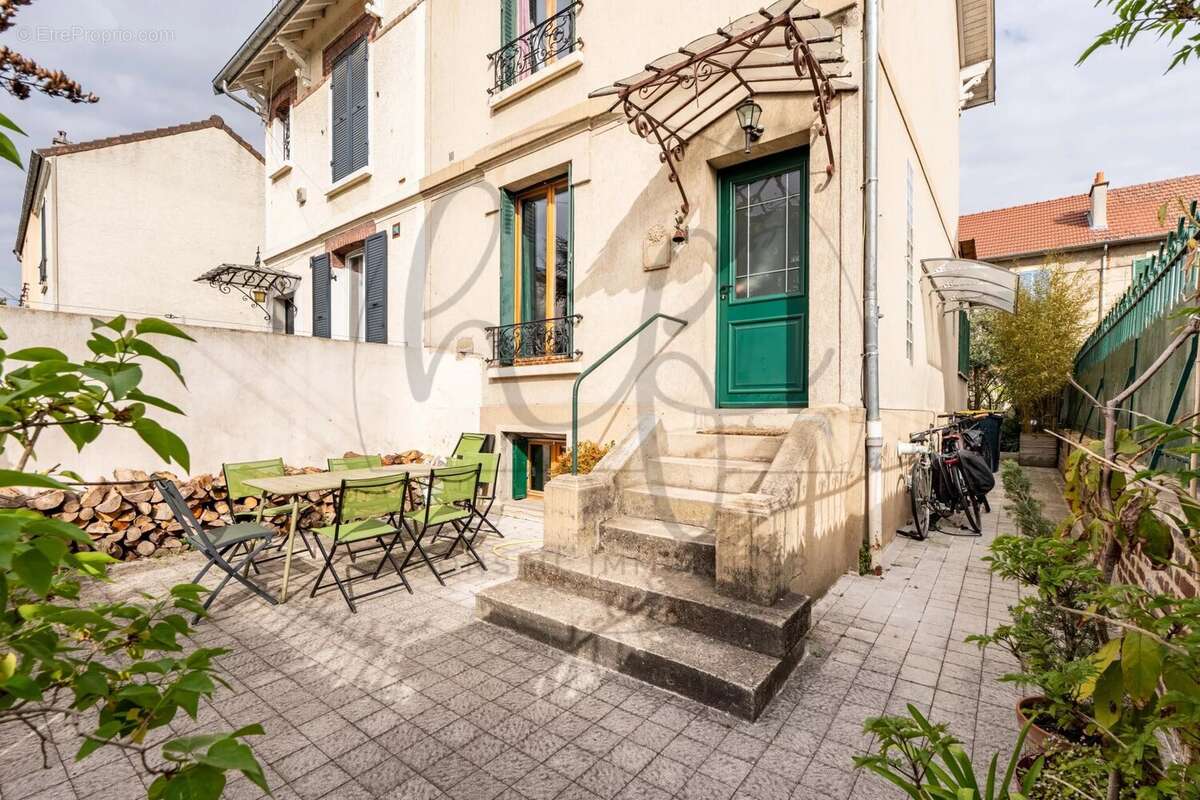 Maison à COLOMBES
