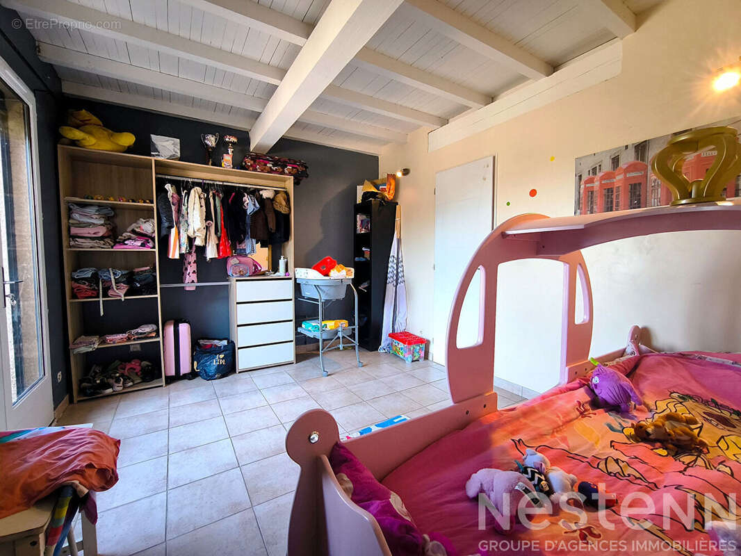 Maison à vendre à Peyrens avec 268 m² habitables, piscine et terrain de 3 600 m² pour un projet immobilier familial - photo 20