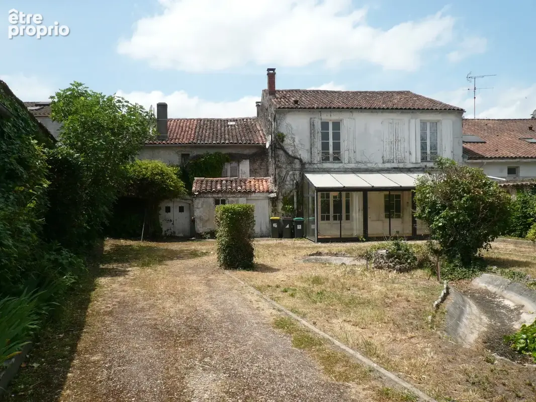 Maison à COGNAC