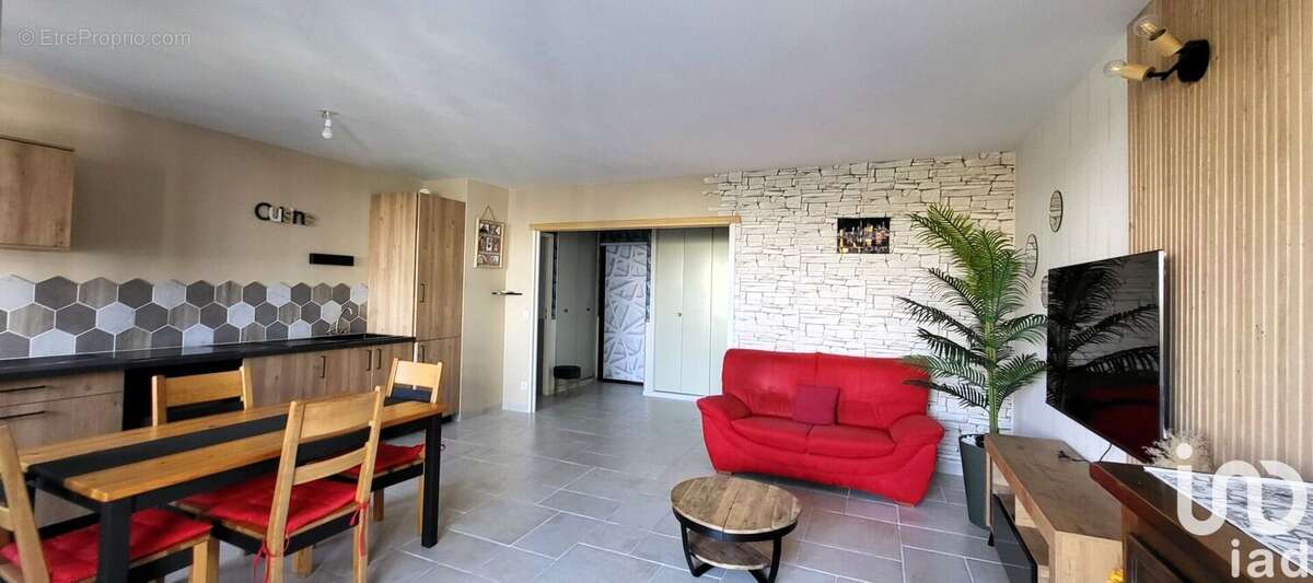 Photo 2 - Appartement à GENNEVILLIERS
