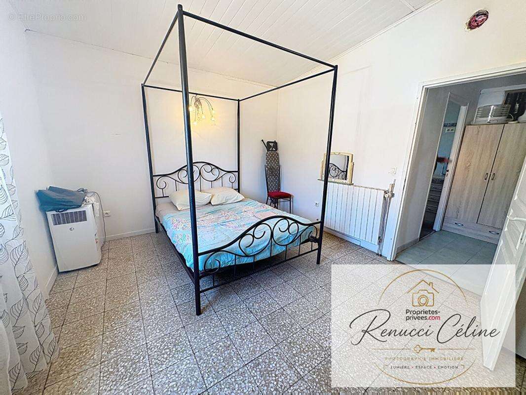 Maison de 123 m² (T3+T2) à Alata - photo 10