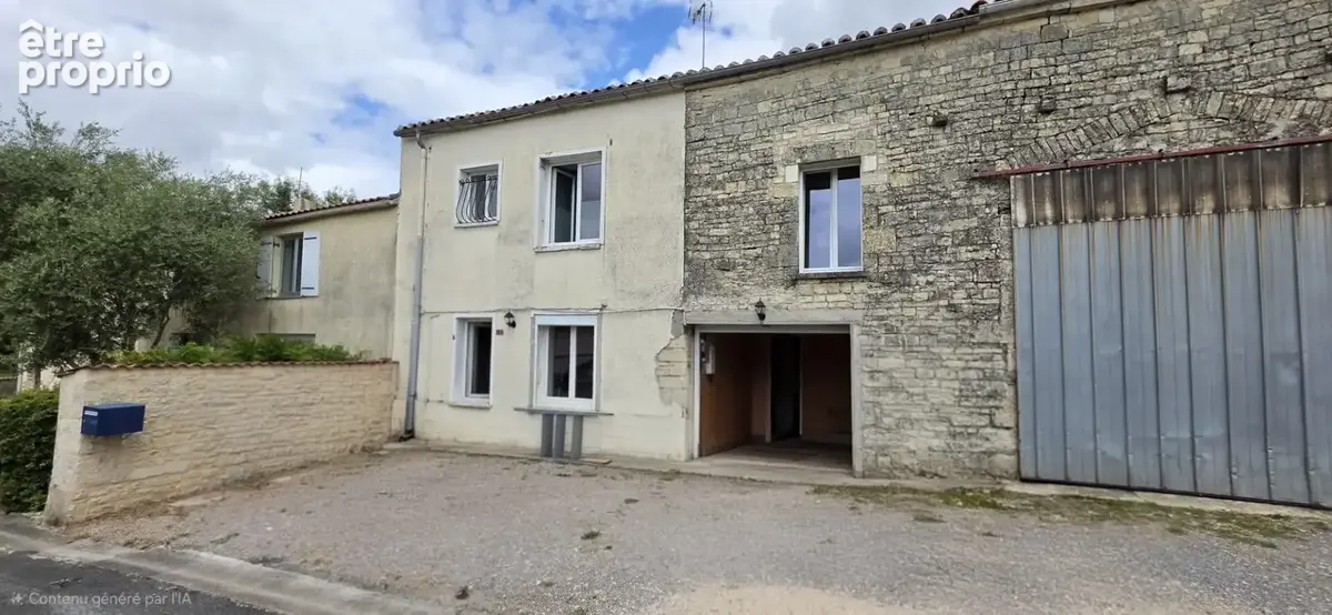 Photo Maison à Villognon au prix de 97 000€