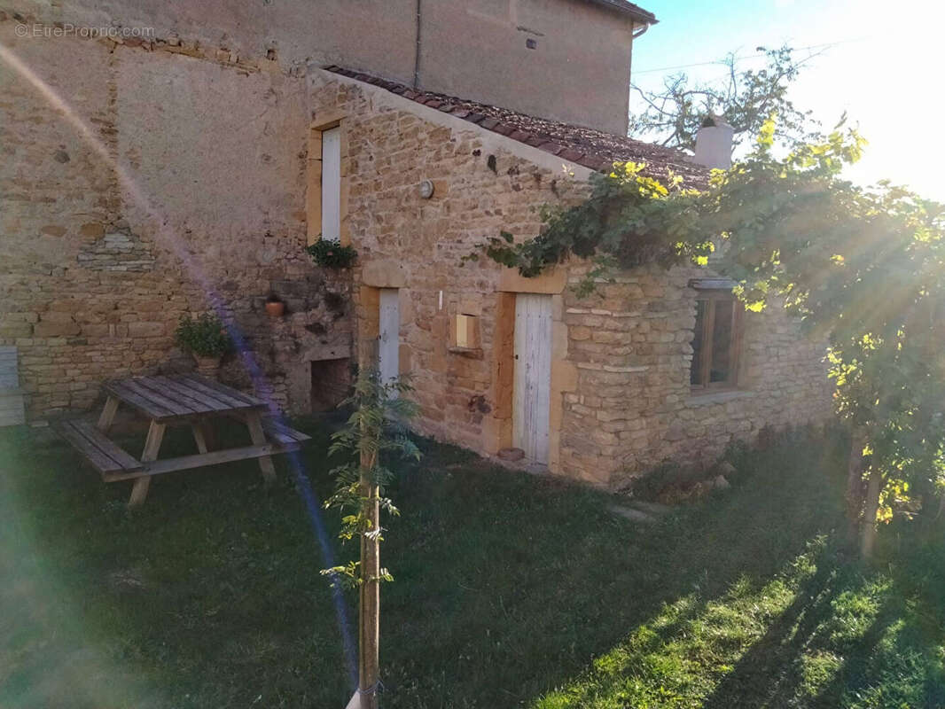 Maison à PARAY-LE-MONIAL
