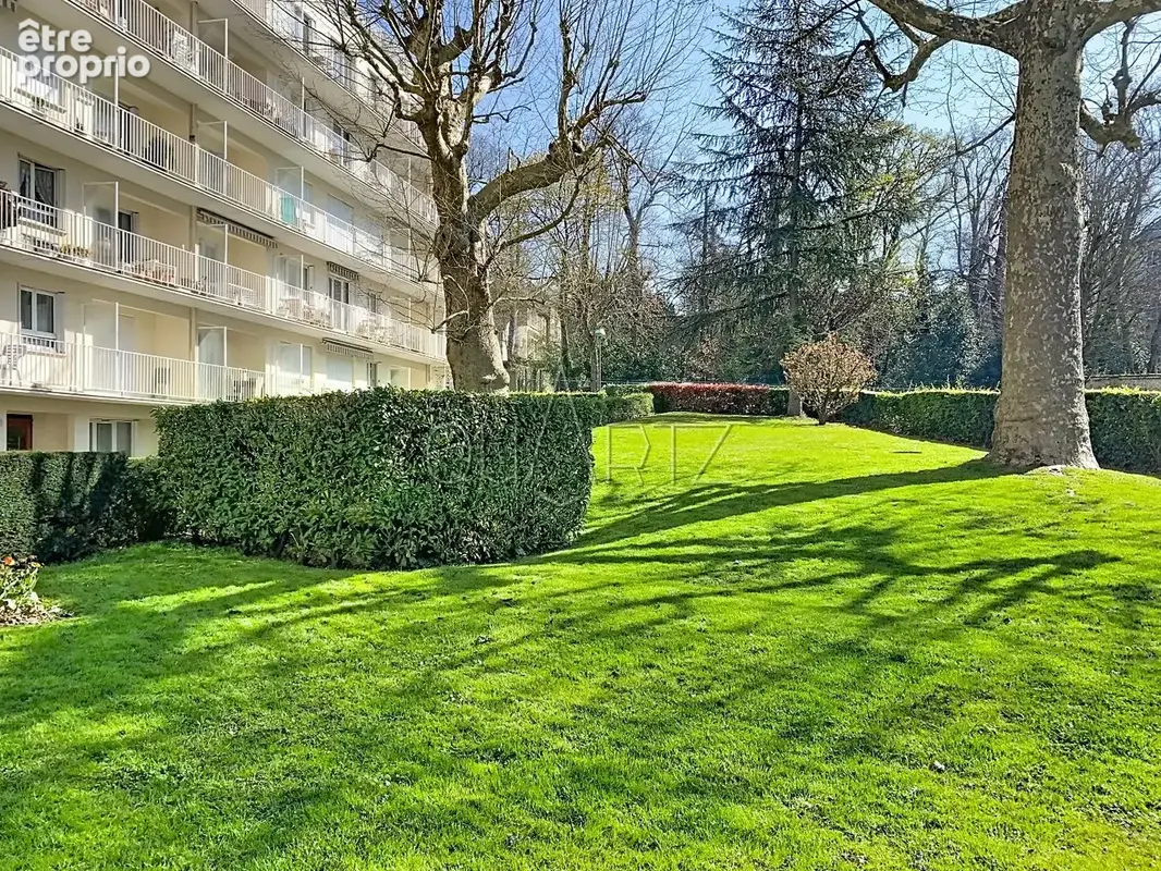 Appartement à VERSAILLES