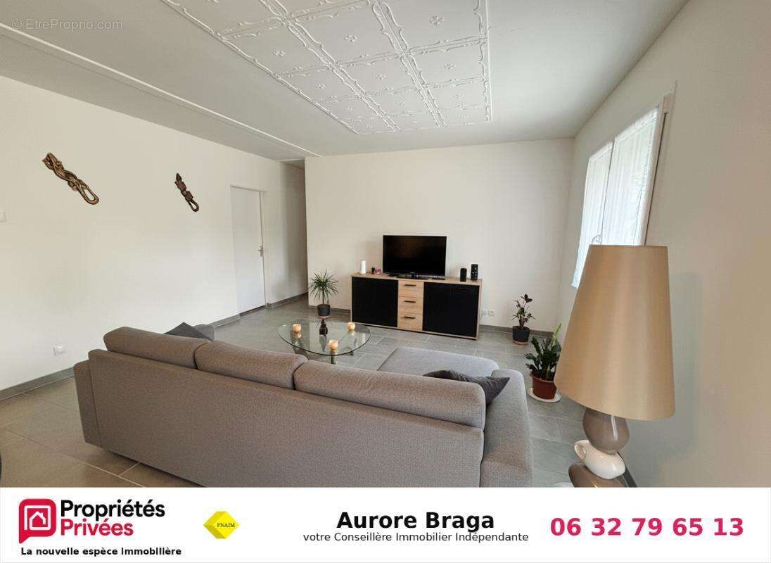 Maison MEHUN SUR YEVRE 5 pièces 110 m2 - photo 5