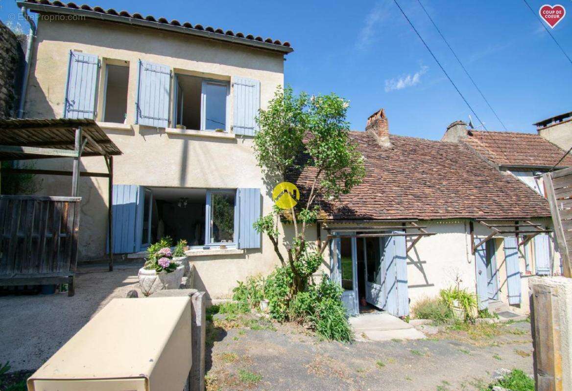Maison à LE BUGUE