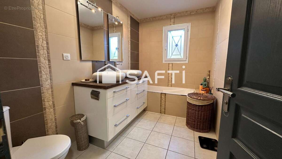 Photo 7 - Maison à SAINT-MAXIMIN-LA-SAINTE-BAUME