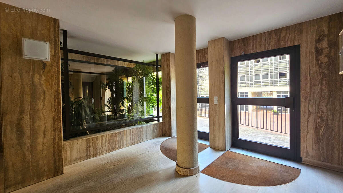 Appartement à PARIS-12E