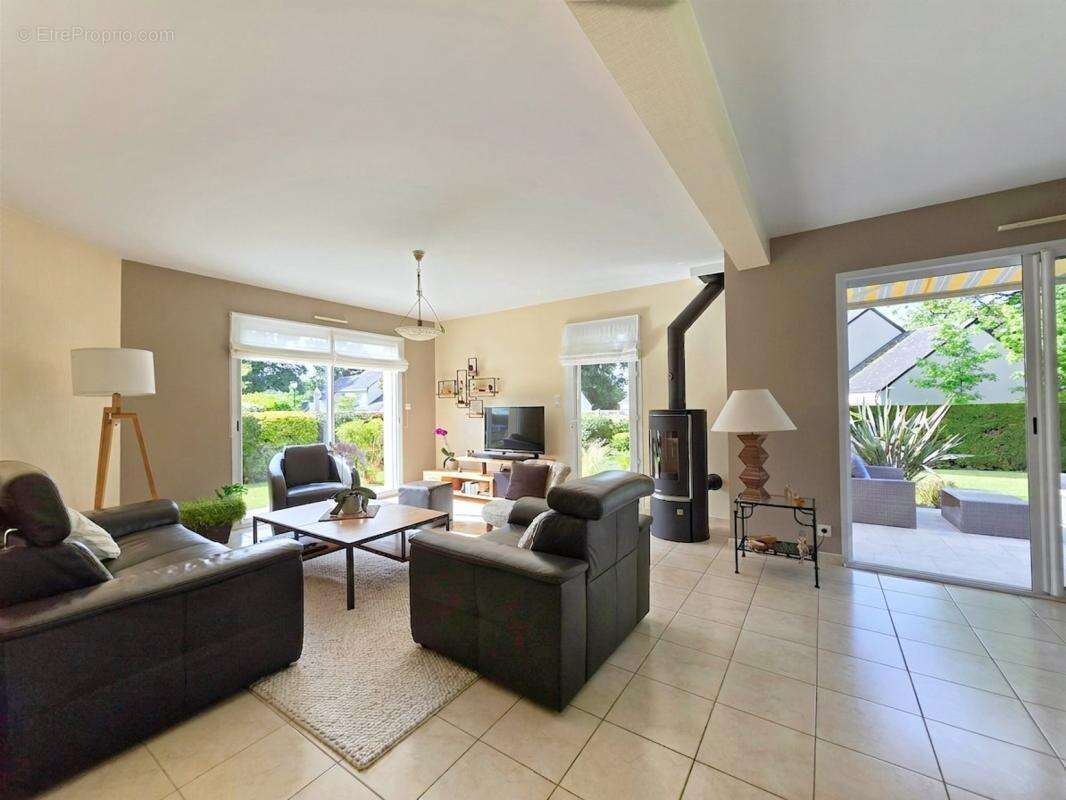 Maison 170 m² à Sautron  - photo 3