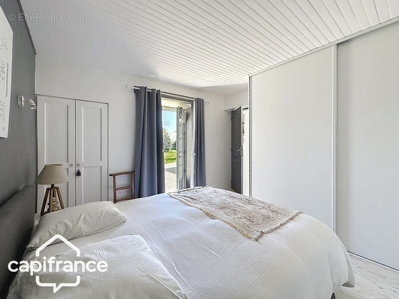 Maison à SAINT-VARENT