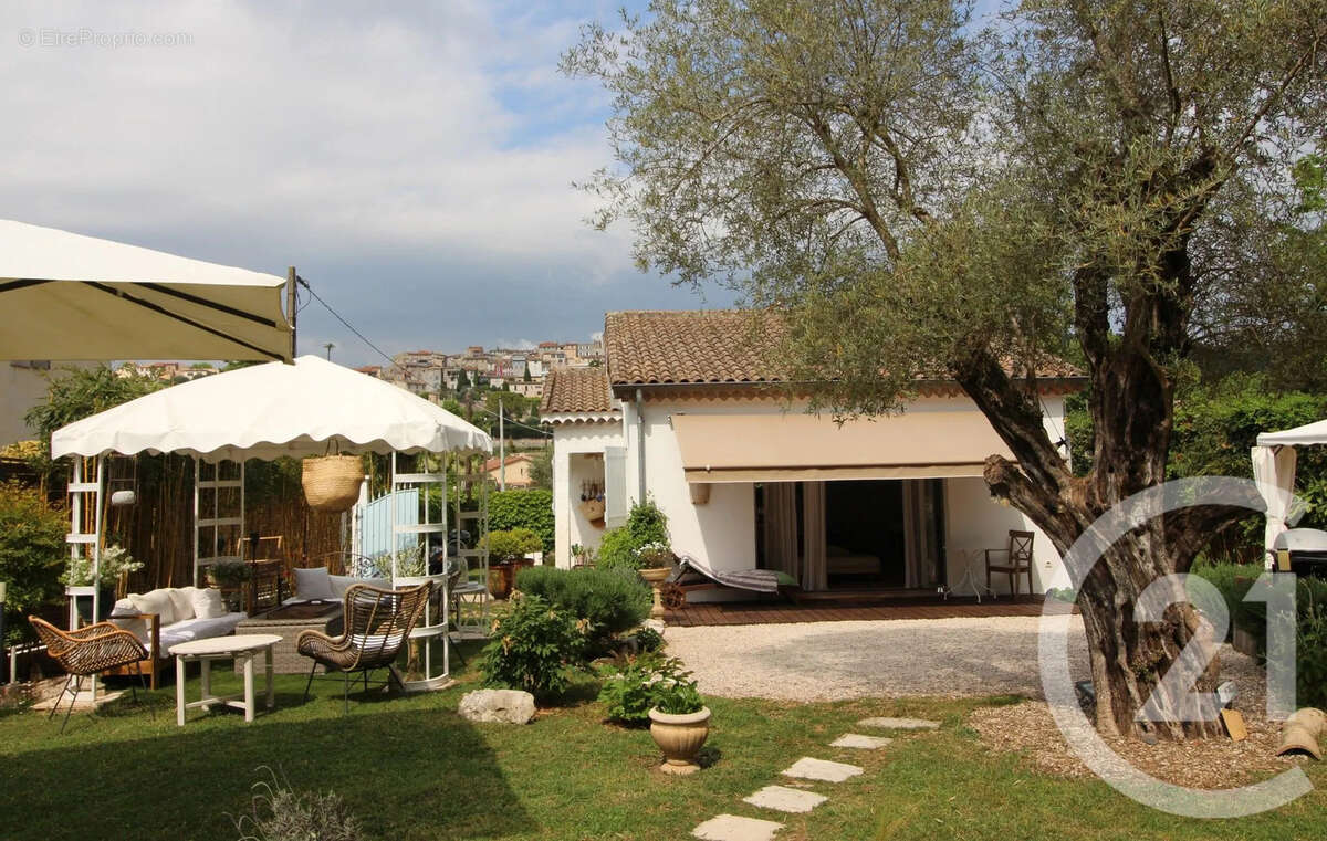 Maison à BIOT