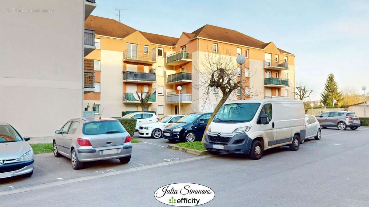 Appartement à PERSAN